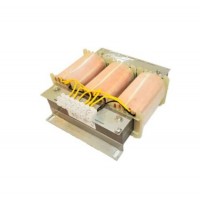 芬蘭Trafomic立式3PU 30-10000VA三相變壓器用于需要三相電源轉(zhuǎn)換和電壓調(diào)節(jié)的場合